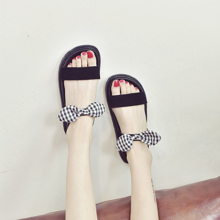 三伏天!穿小白鞋太热啦!试试新款凉鞋，既养脚又美脚