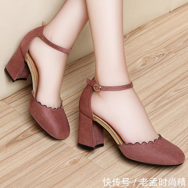 #高跟鞋#高跟鞋人人有,这么漂亮的绑带高跟鞋,你穿过吗?