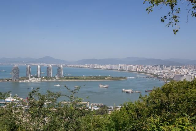 春节三亚旅游创“双百”，冬天的三亚为什么那么吸引人？