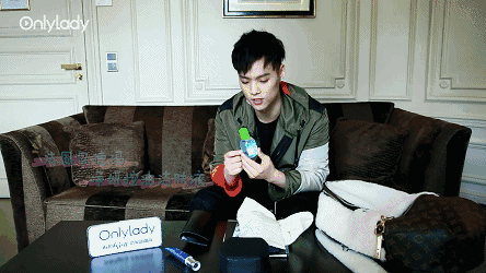 一个人去巴黎的董又霖,保持少年感的秘诀是什么?