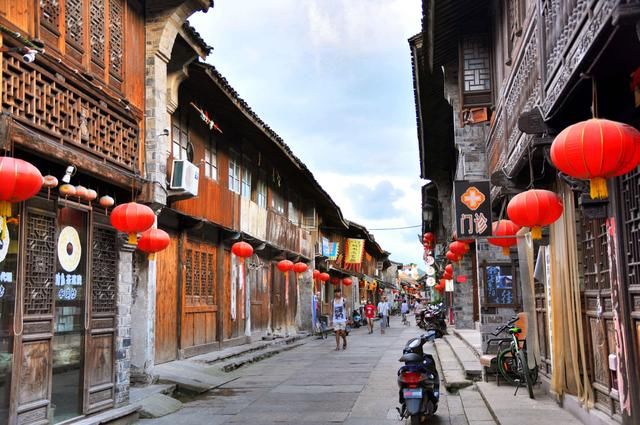 我国4条特色古街，去过一次便能记住，代表了一方水土文化