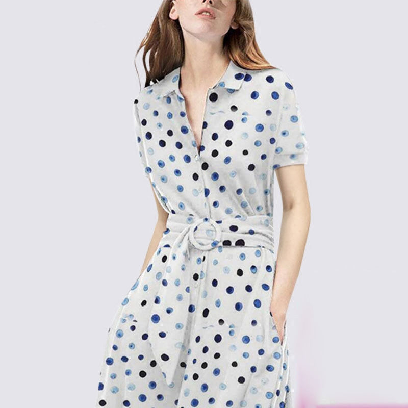 如今7080后女人，一个比一个性感有女人味，魔鬼身材风情万种