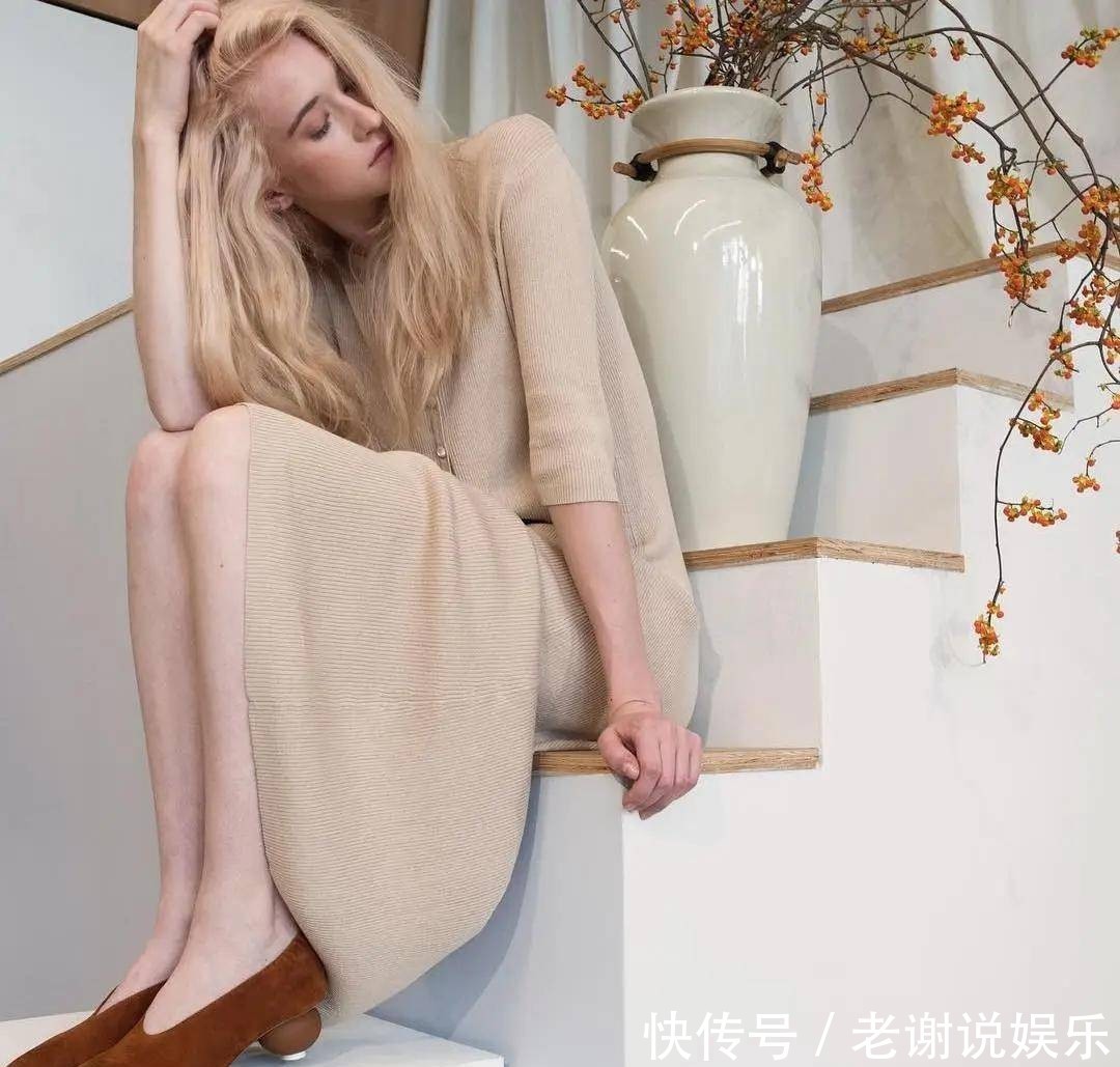  『乐福鞋』今年流行的女鞋搭配法，好看又百搭，平底好穿不累脚