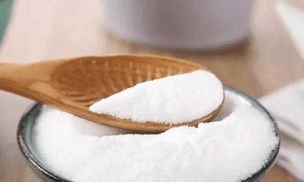  不除■脸上出油有螨虫坑坑洼洼, 不除螨, 脸注定是你的自卑