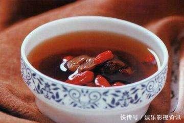  『养胃』有胃病的人，这2种食物要少吃，即使少吃1个也对养胃有好处
