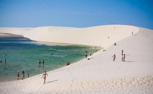 巴西有个奇特的沙漠:不仅没有漫天的黄沙,还鱼虾成群!