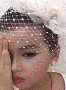 20年前化妆术,对比如今的化妆术,胸都能画,太厉害了!