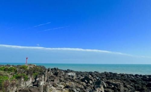 比三亚更值得去！这个海鲜便宜物价低的海滨小城，来了就不想离开