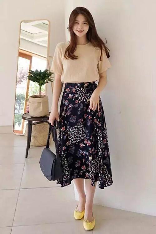 袁姗姗筷子腿没了？选错裙子你不胖谁胖！