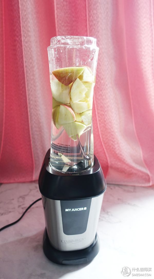 物色好物 篇三:#达人发文幸运屋#简单易用会上瘾!--MY JUICER S 便携式榨汁机 使用有感