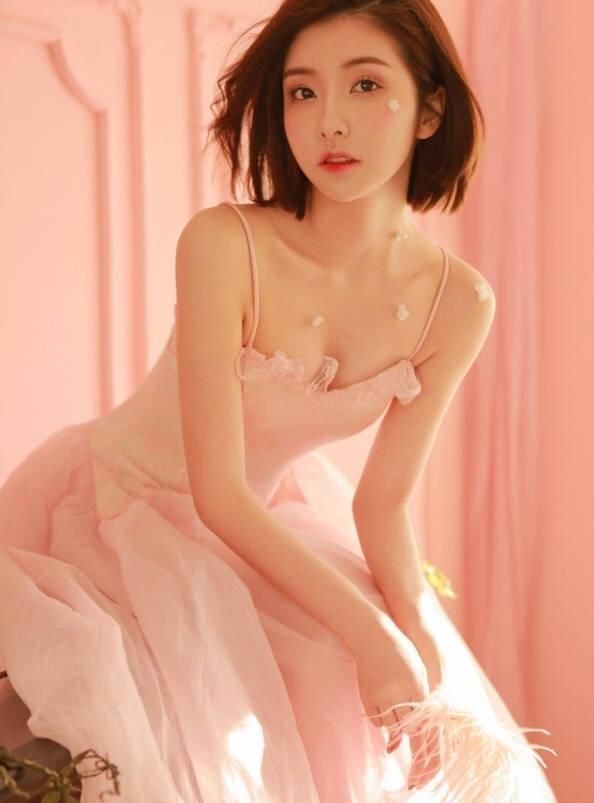 和王思聪恋爱？小马哥火速辟谣，马曼琳究竟长什么样？