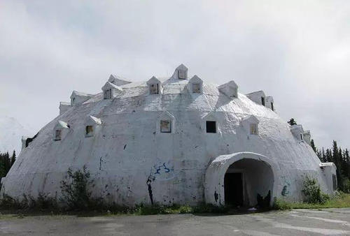 世界上最“浪费”的旅馆，建了58间房，商家免费都没人愿意入住