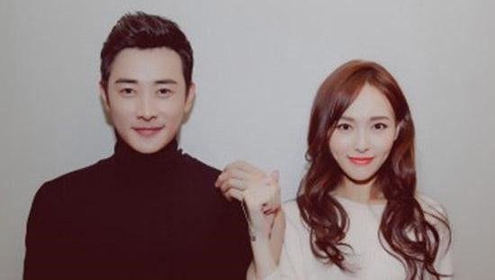 张馨予婚后, 唐嫣罗晋打破分手谣言, 俩人好事将近, 网友很是祝福