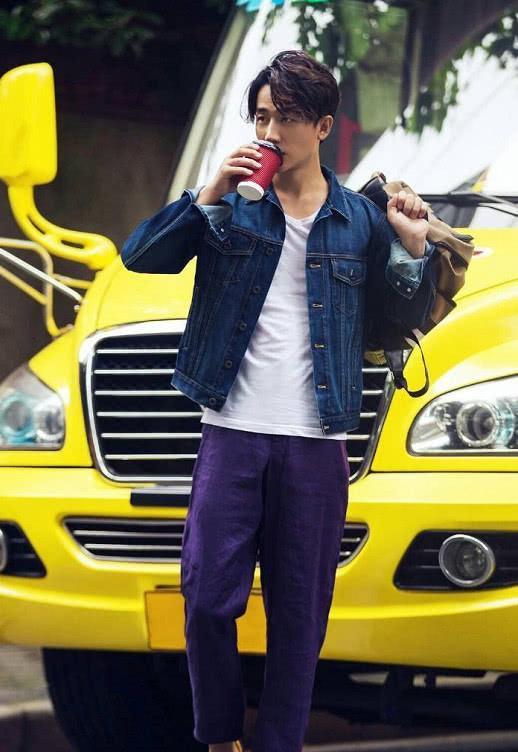 传杨幂斥8亿巨资拍新剧？女主是热巴，而男主是穿搭时髦帅气的他