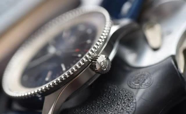  『采用』原单厂百年灵航空计时1系列瑞士机芯腕表A17326211C1P4