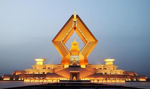 中国最奢华的寺庙，斥50亿巨资建造，并设立专门公司运营