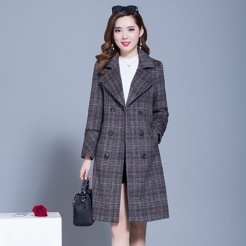 新发现一种大衣:“双面绒”一件比一件时髦，70后老婆穿超减龄