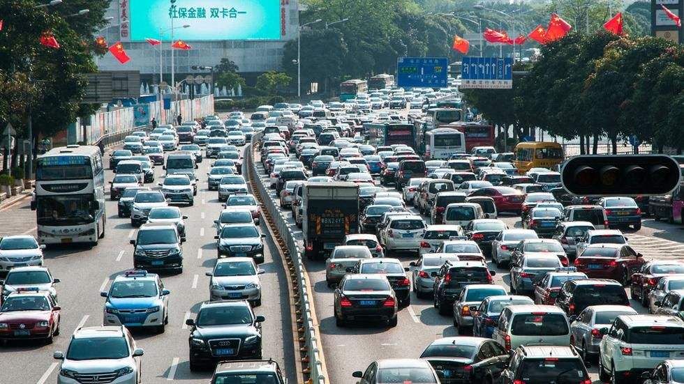 五一全国高速大堵车!我能怎么办，我也很绝望啊