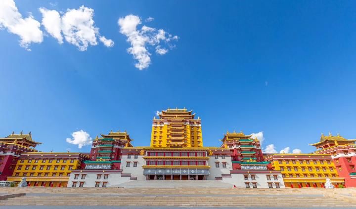 四川外观最漂亮的寺庙，拥有200年历史，不收门票