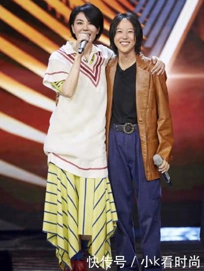 王菲这么丑的荧光裙都穿的好看，不愧是时尚天后，网友：表情亮了