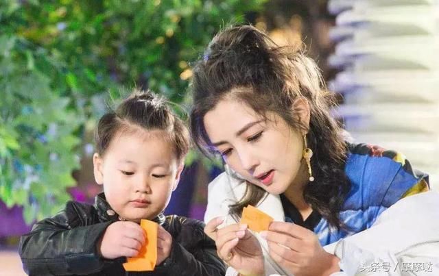 何洁否认出轨怒撕前夫：他爱不爱你，生完孩子就知道