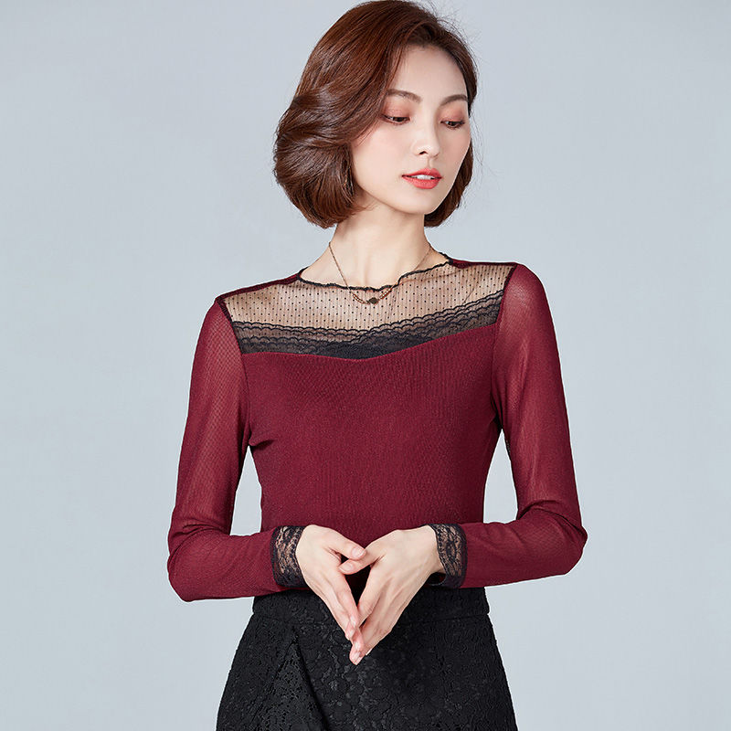 老婆一米55,但从不穿高跟鞋,穿这“小衫”+牛仔裤,显高到爆