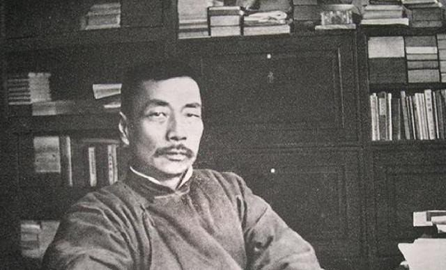 鲁迅的亲弟弟，全国人大的副委员长和政协副主席，官至副国级