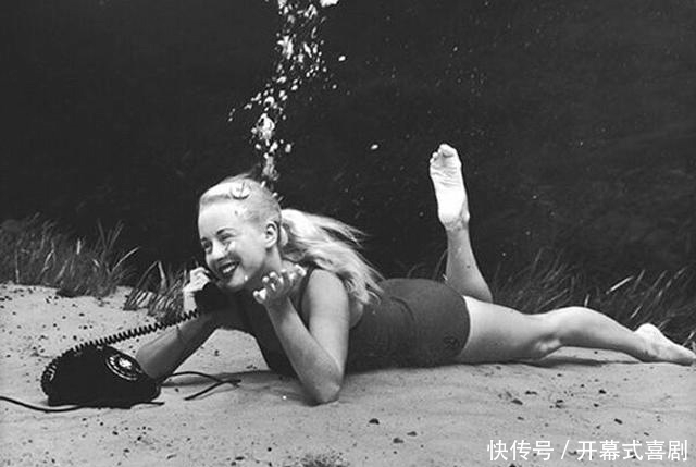 一组老照片:30年代美国摄影师的水中摄影作品旧照,水底搞烧烤?