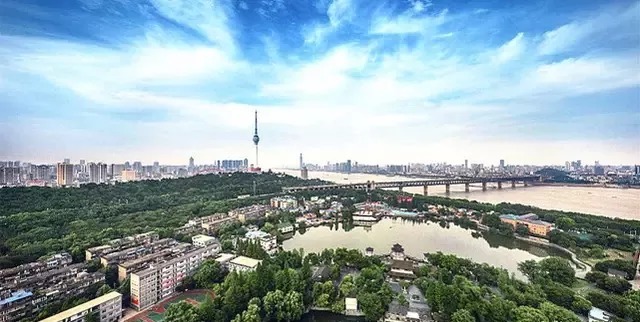  「实力」中国中部“最有实力”的三座城市，郑州、武汉和长沙，