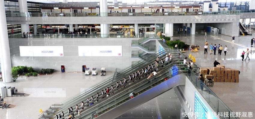 亚洲最大的火车站，占地70万平方米，足足有28个候车厅，在哪里