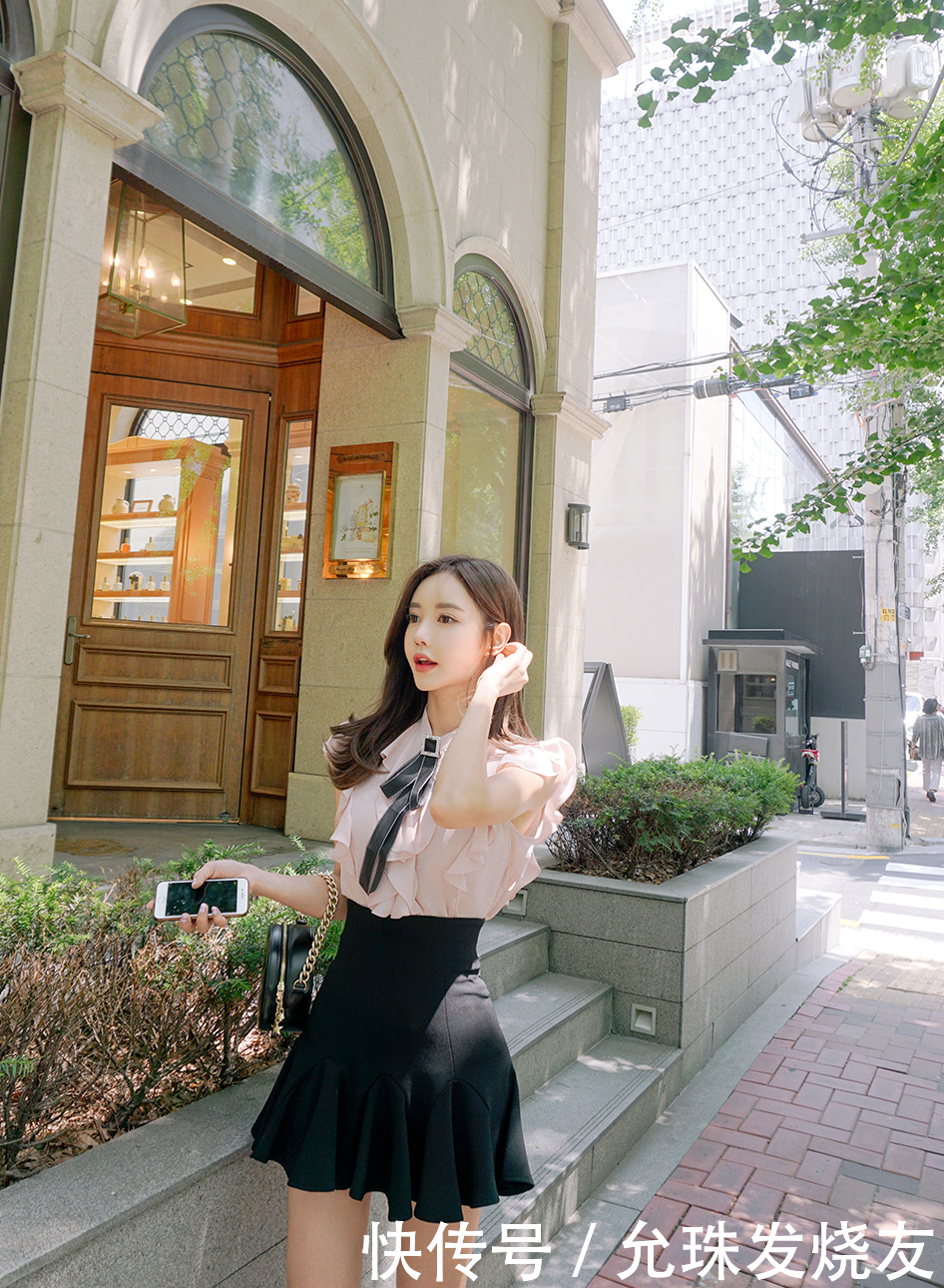 孙允珠繁花双色吊垂嫩叶无袖衫