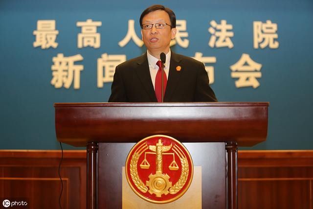 公务员新政策出台，这4类公务员一定要先通过“法考”！
