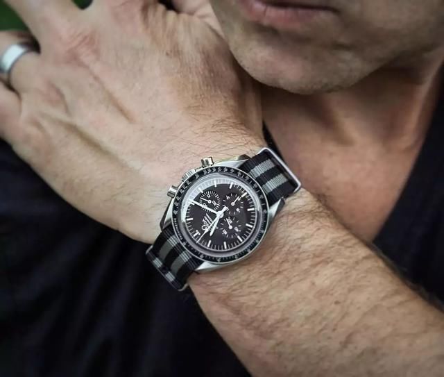 男人40 买欧米茄还是沛纳海？