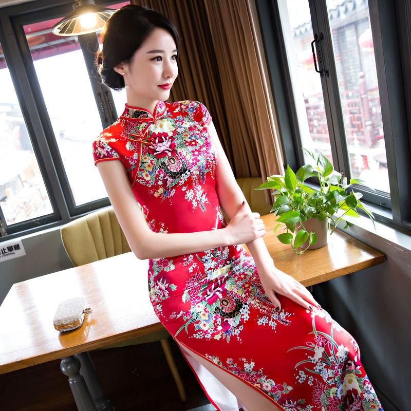 别傻傻穿真丝裙了!“改良旗袍”尽显身材高贵优雅，老公垂涎三尺