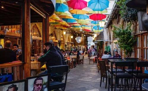 欧盟唯一的亚洲国家，靠卖绿卡成为发达国家，国庆日与中国同一天