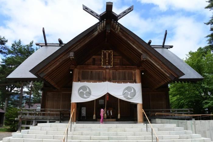 中国人参拜日本神社, 留下了很多中文的祈福牌: 内容十分尴尬