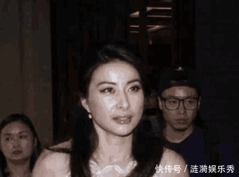 郭晶晶终于开窍了, 网友 阔太就该这样! 穿衣美哭你!