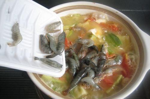  [味道]豆腐杂蔬鲥虾煲，味道好，满足你的味蕾