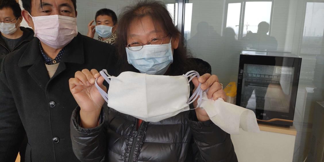  疫情防控■不戴口罩不准进菜场，这批特制的“菜篮子口罩”今天