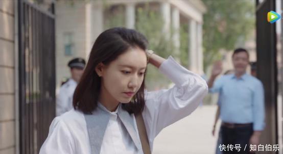  「超凡脱俗」余欢水老婆的时尚穿搭，件件搭配都是经典，超凡脱俗！