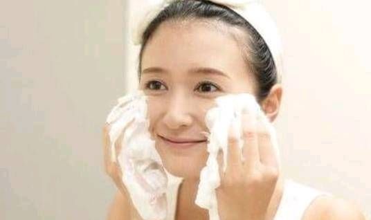  「清洁」如何洗脸来清洁毛孔！