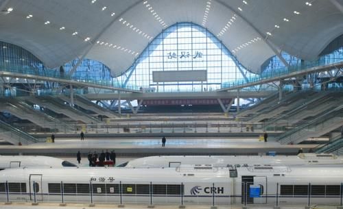  建筑@我国十个最有名的火车站，其中一处，被外媒评为全球最美建筑