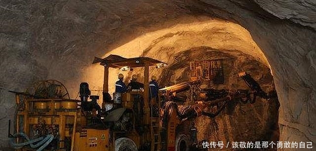  「横穿」中国修世界最“长”隧道，横穿秦岭，将15亿吨水运往关