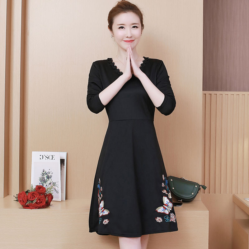 今秋超流行的气质裙,秋天也能让你美出新高度