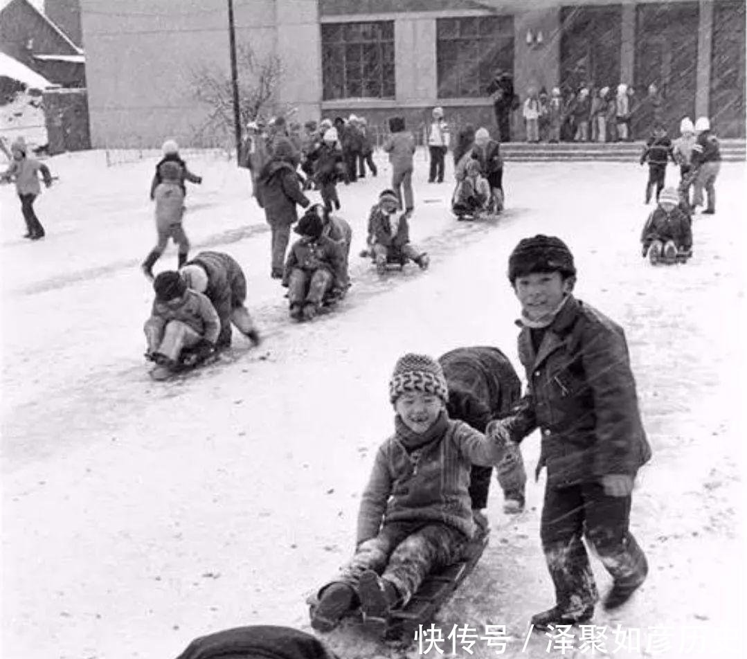  回忆@【童年记忆】充满回忆的80年度老照片，记录逝去的那个年代