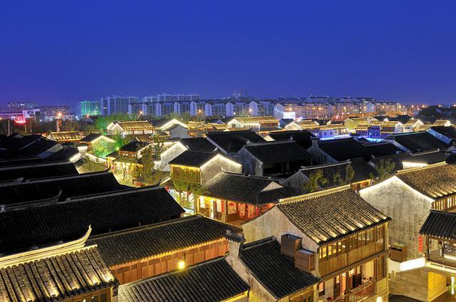 这座3000年古镇，夜景美到令人窒息，这才是江南古镇该有的味道