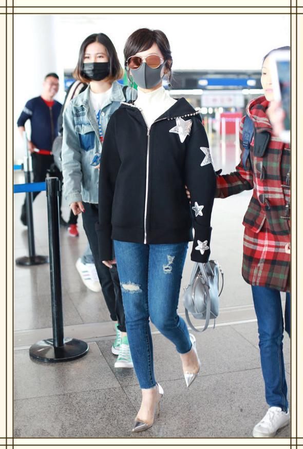 18岁欧阳娜娜竟不敌64岁赵雅芝?网友:气质面前少女感也不过如此