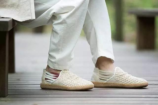 徒步沙漠99公里无恙?我许你一步一莲花，心静自然凉