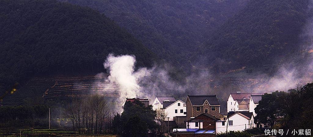 农村盖房子, 县城买房子, 农民仍要租房子, 是好日子不知道过吗