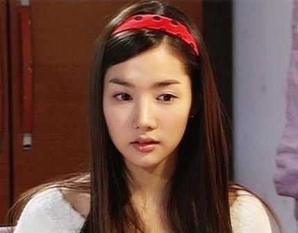 谁说整容既脸僵？拿下李敏镐收服朴叙俊的朴敏英，靠一张初恋脸成